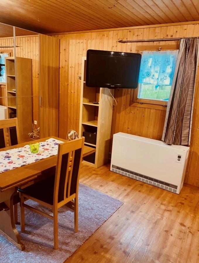 Guenstig Und Einfaches Studio Auf Dem Bauernhof Zuoz Luaran gambar